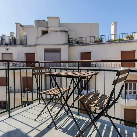 Sunshine Residence In Graca By Lovelystay Apartament *
