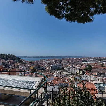 Sunshine Residence In Graca By Lovelystay Lisboa