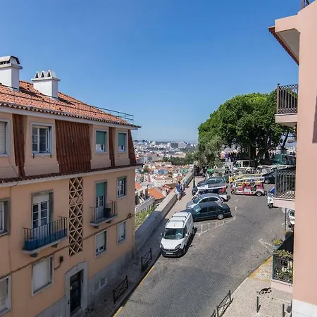 Lovelystay - Sunshine In The Heart Of Graca Lägenhet *